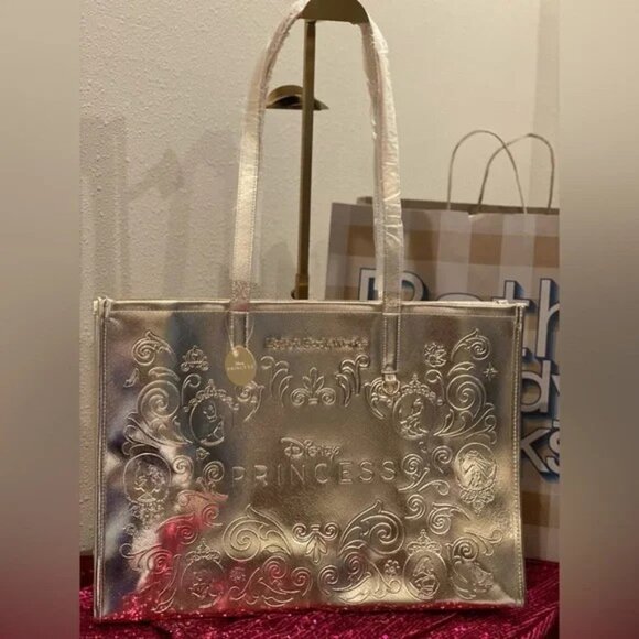BATH & BODY WORKS NWT Disney Princess Collection Tote Bag 2025 Limited Edition - Picture 2 of 6